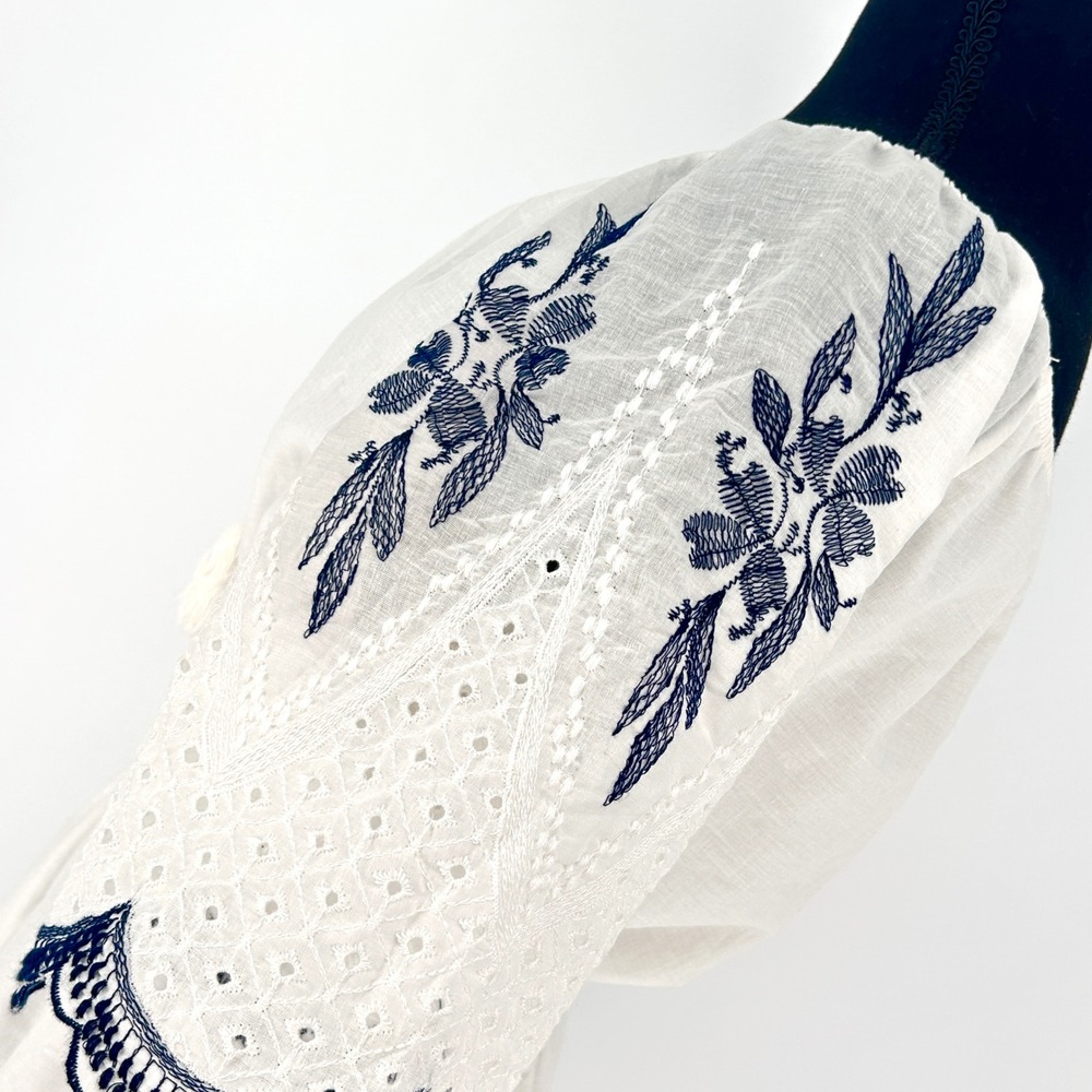 Kindred Embroidered Peasant Derby Dress White Blue Boho Cottage Smocked Medium - Picture 8 of 12